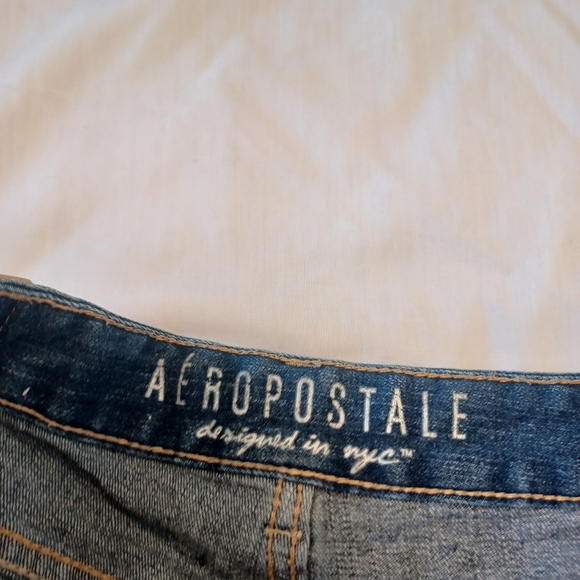 Aeropostale Midi Shorts - Picture 3 of 4
